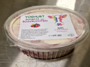 Koel - Bosvruchten Yoghurt ijs - 500 ml